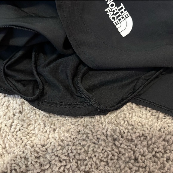 The North Face Women's Black Lined Shorts - Picture 3 of 4